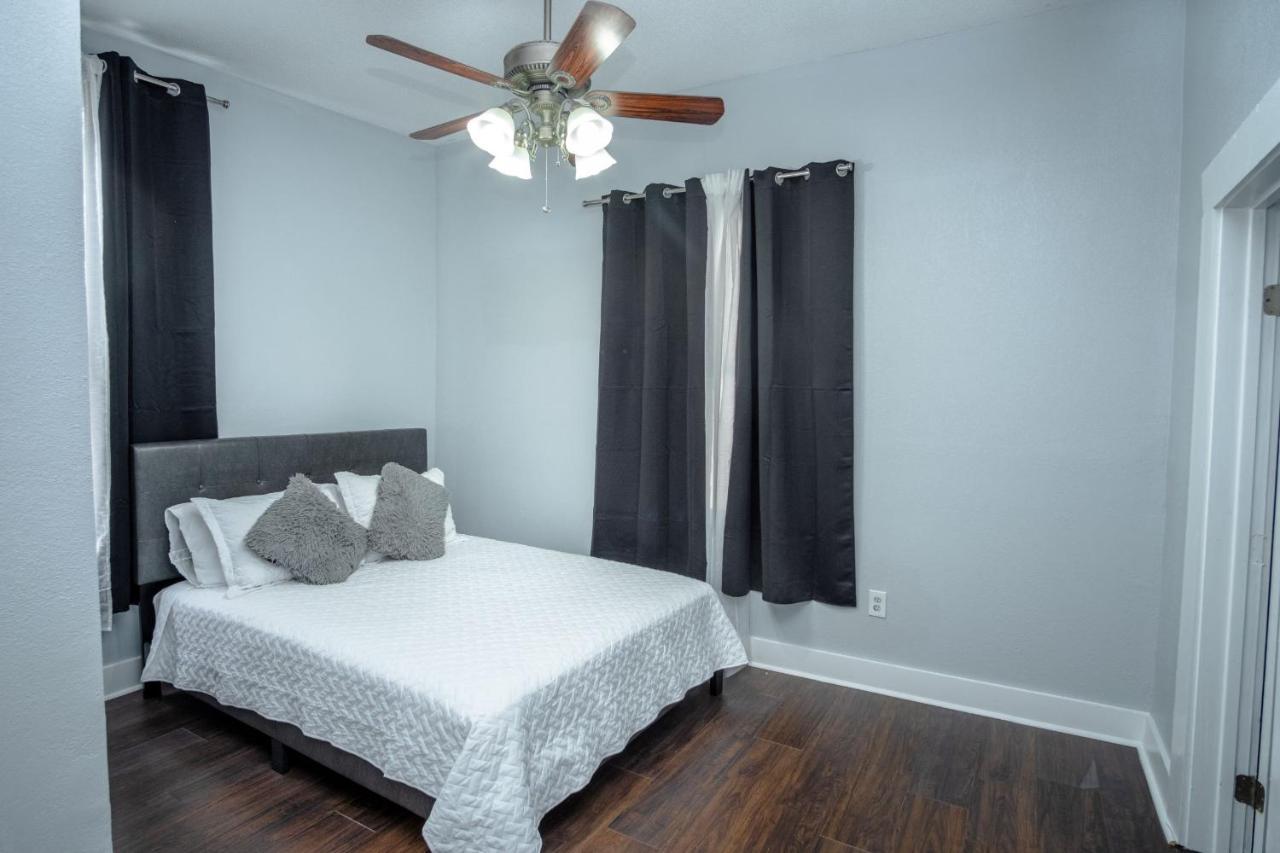 Remodeled Historic 2br 1ba House Near Downtown Apartment San Antonio